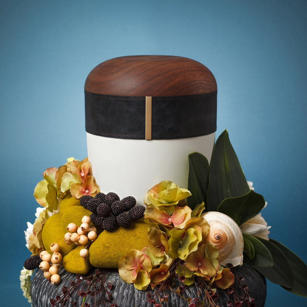 Holz-Lederurne "Graphit"