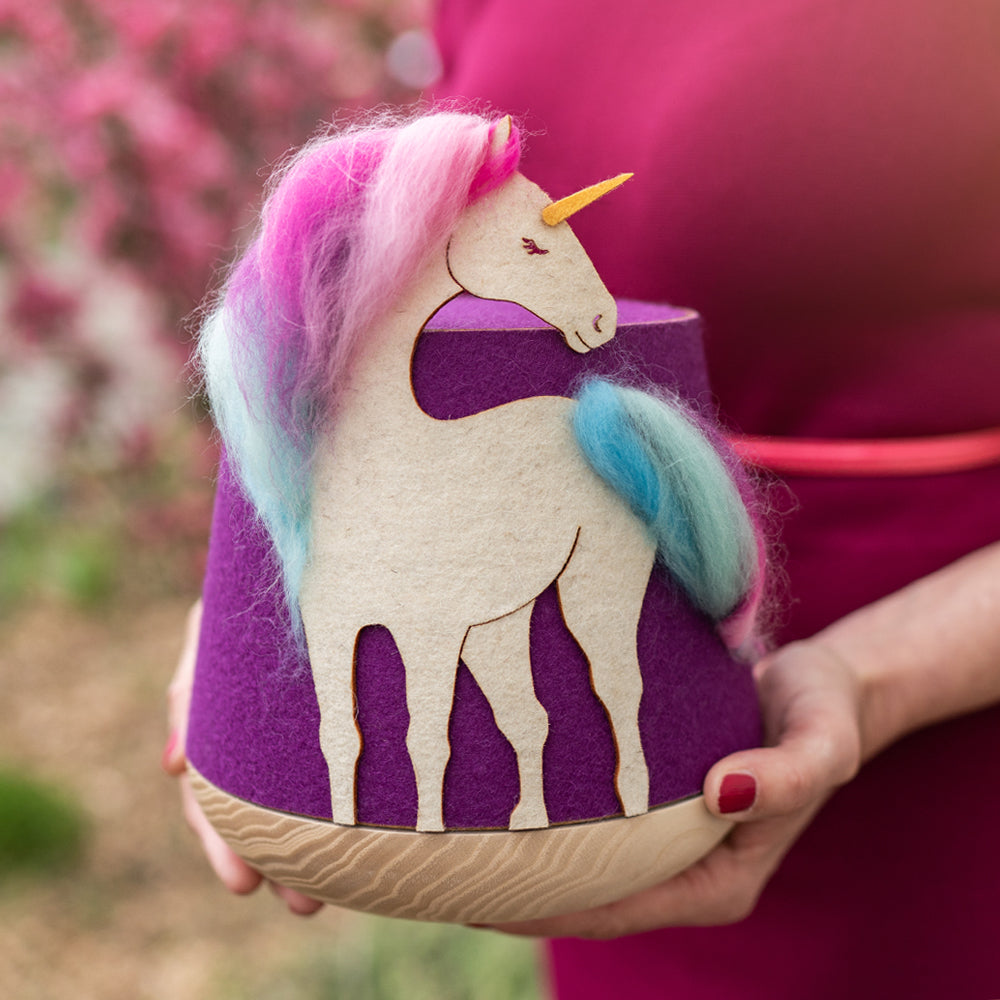Kinderurne "Einhorn"