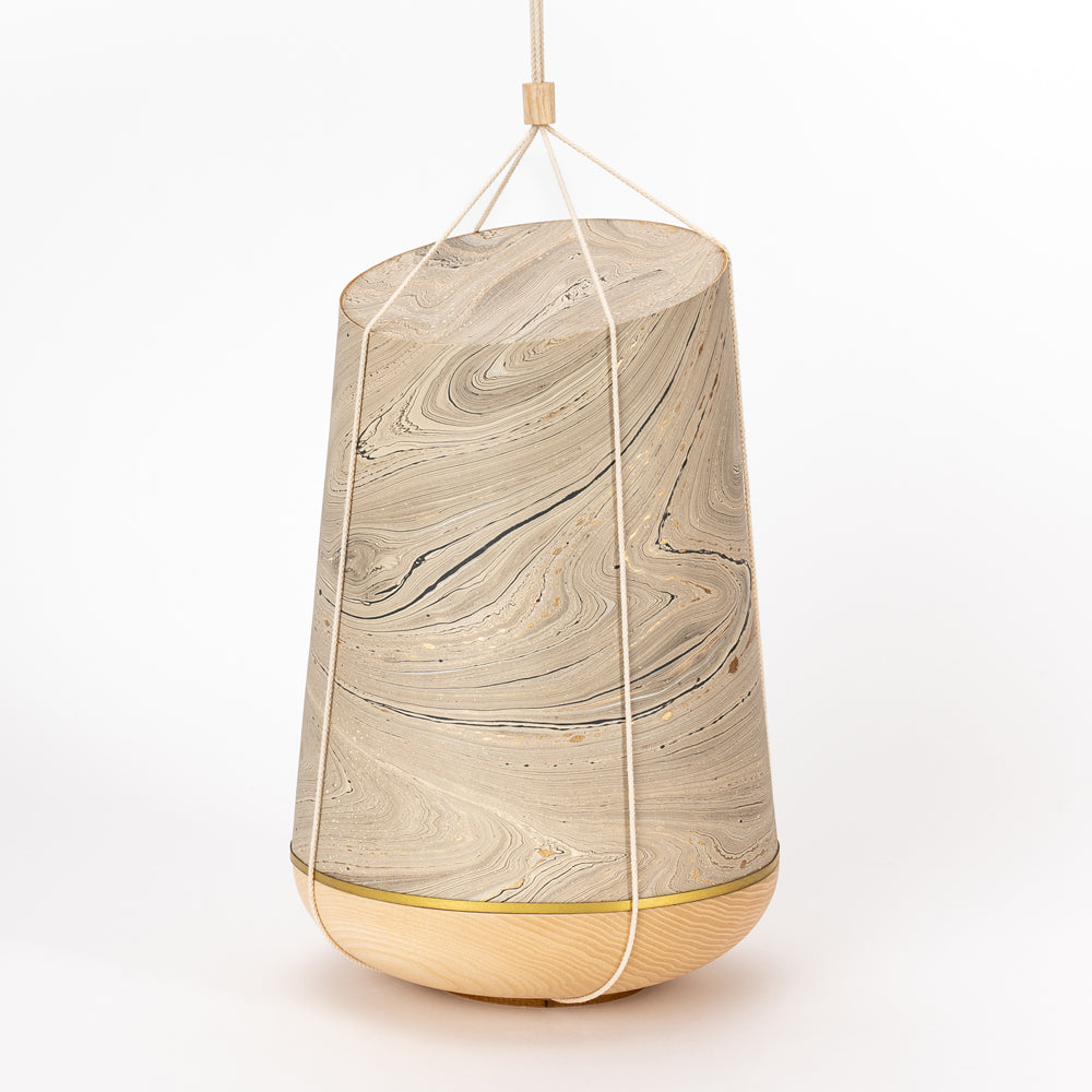 Marmoré-Holzurne "Warmgrau-Gold"